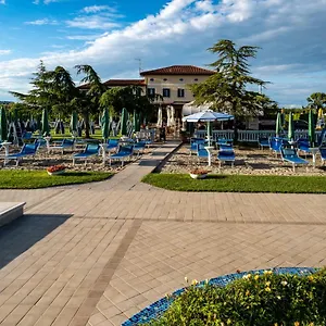3* Hotel Sara